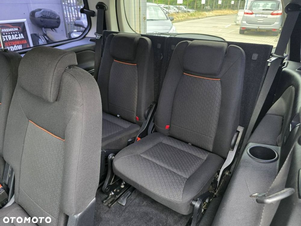 Ford Galaxy 2.0 FF Trend - 25