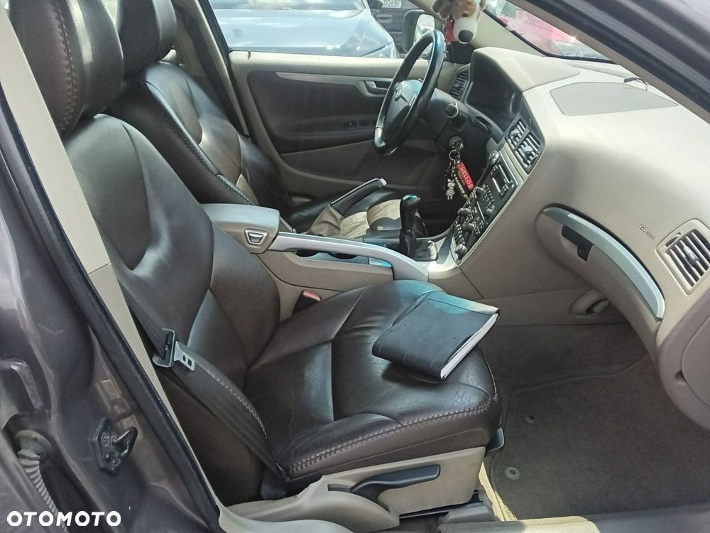 Volvo XC 70 - 12