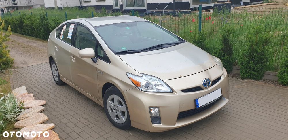 Toyota Prius - 3