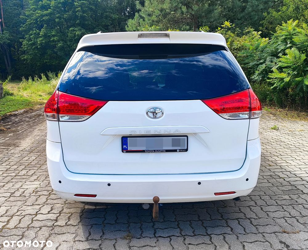 Toyota Sienna 3.5 V6 LE AWD - 12