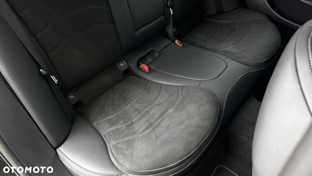 Mercedes-Benz Klasa E - 30