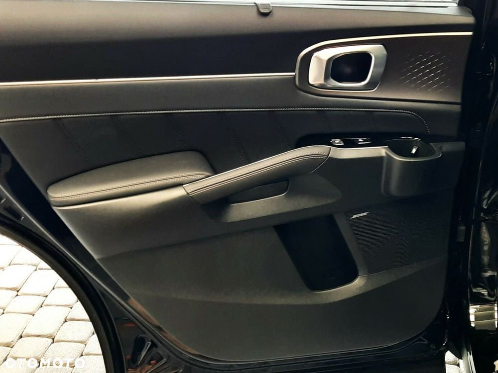 Kia Sorento - 28