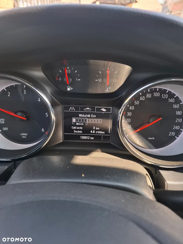 Opel Astra - 8