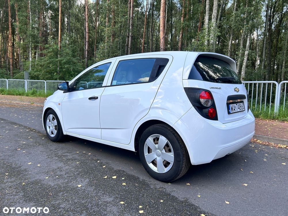Chevrolet Aveo 1.2 LT - 4
