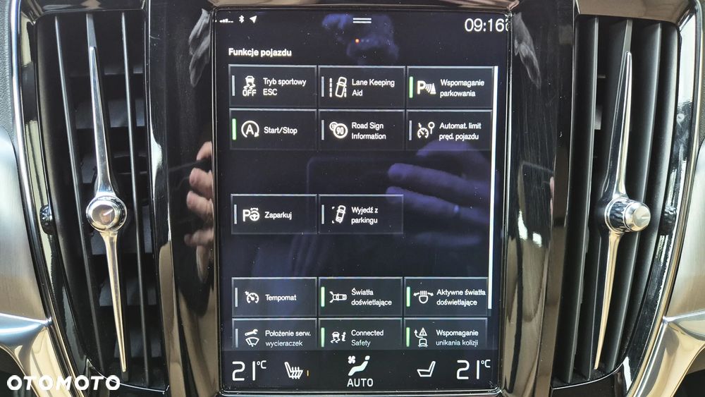 Volvo V90 D4 AWD Momentum - 14