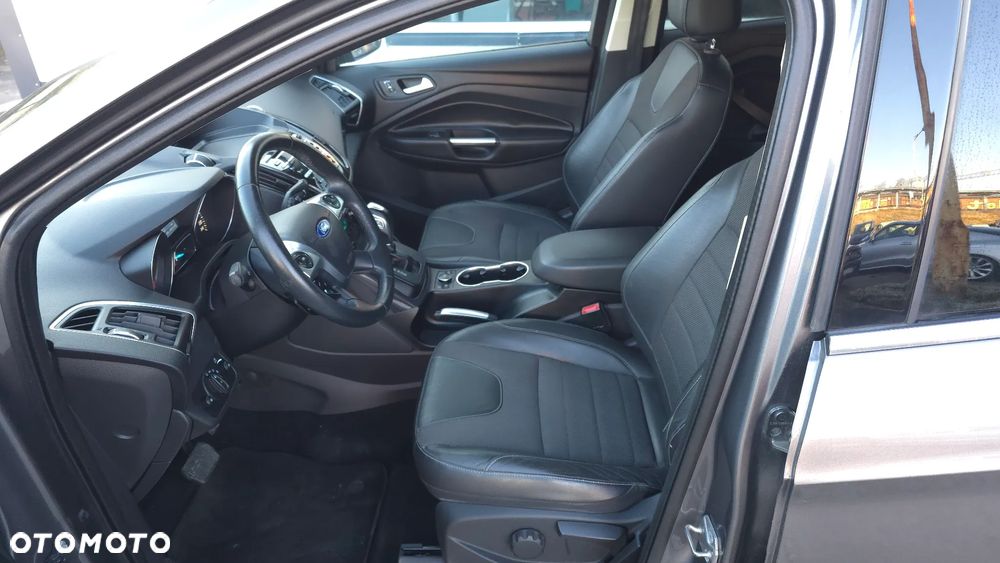 Ford Kuga - 18