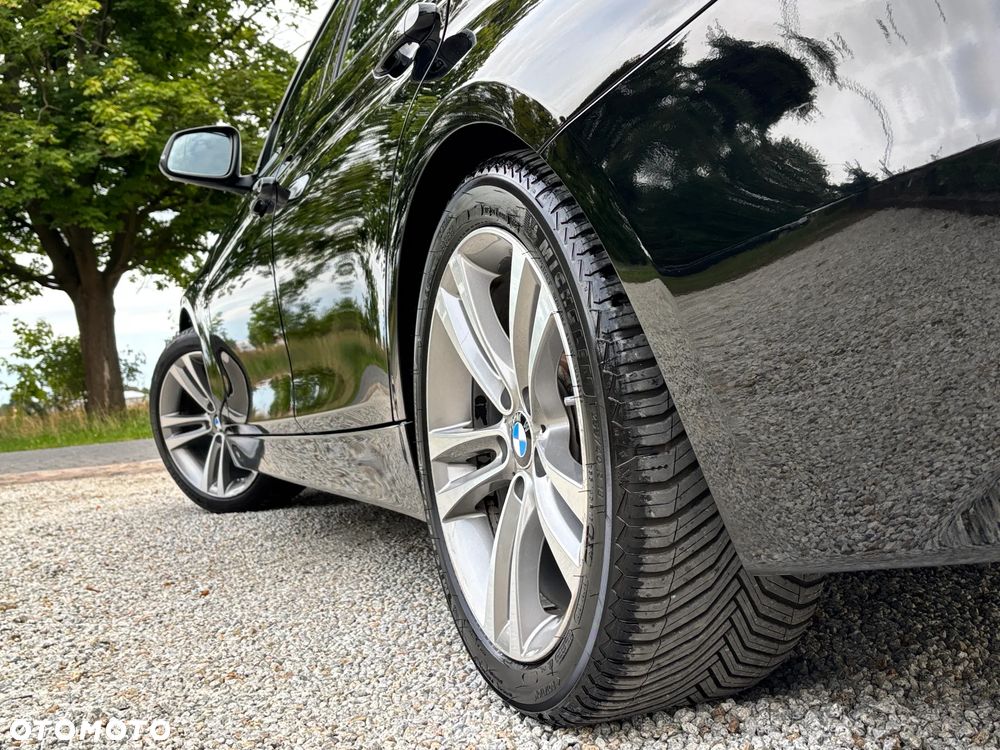 BMW Seria 3 320d Sport Line - 25