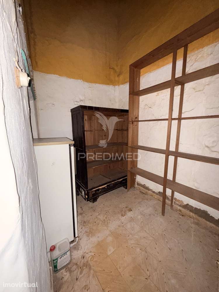 Moradia em banda com logradouro no centro histórico de Cuba - Grande imagem: 3/18