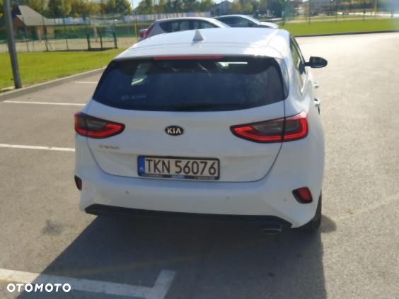 Kia Ceed - 12