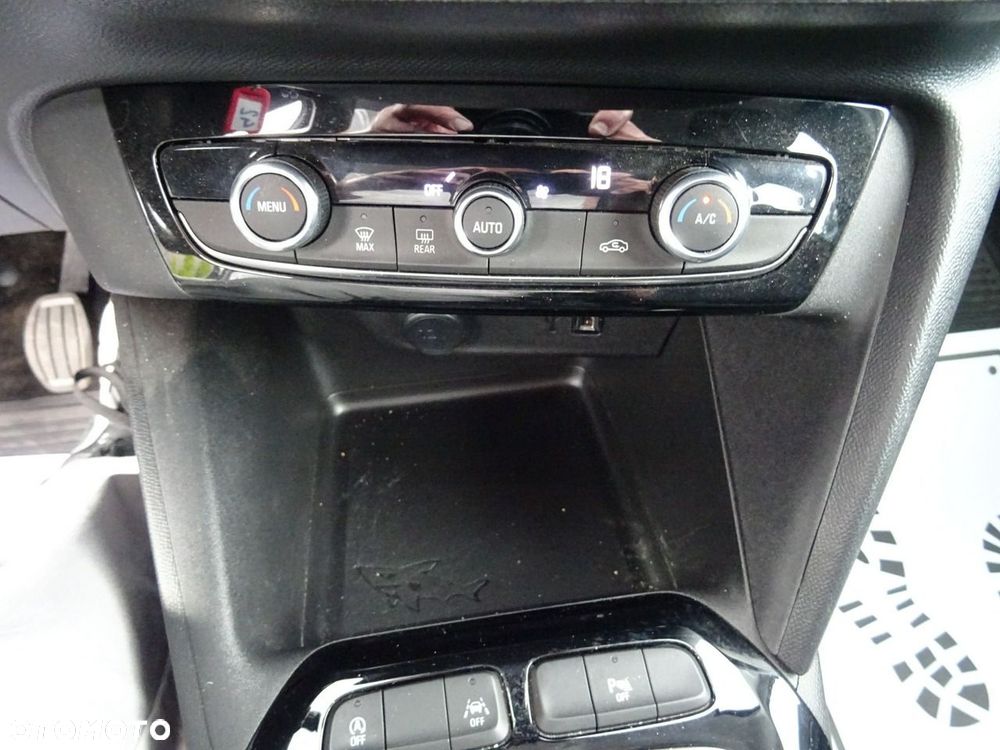Opel Corsa 1.2 Elegance S&S - 17