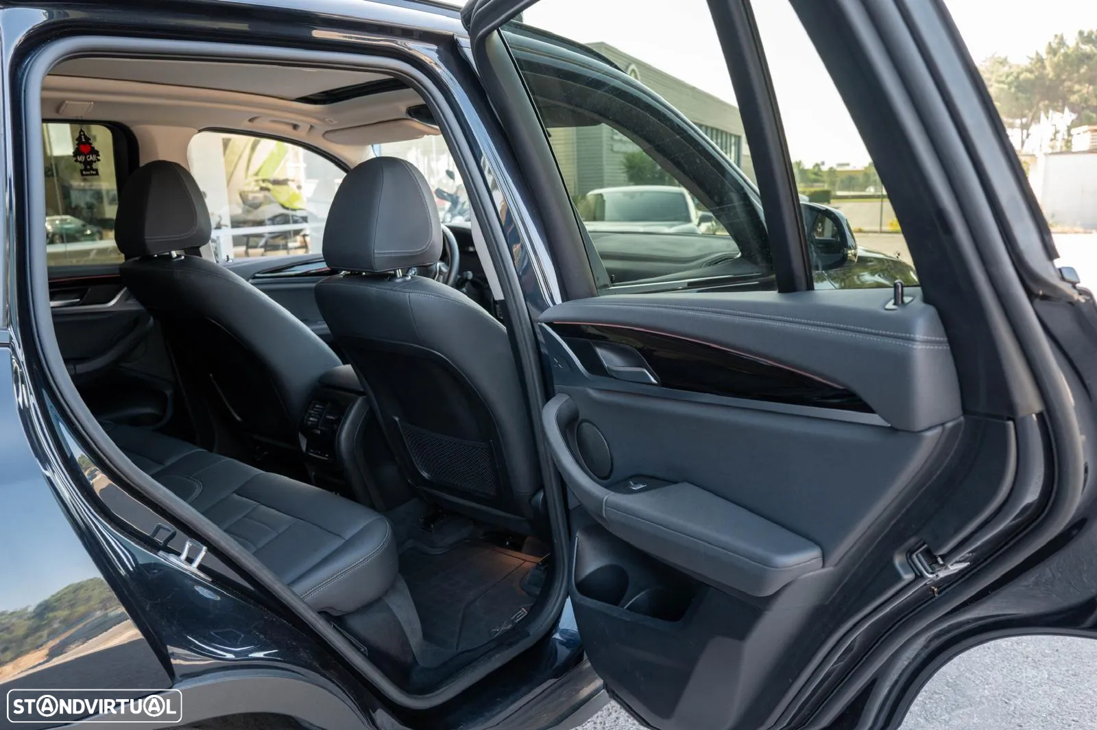 BMW iX3 Inspiring - 9