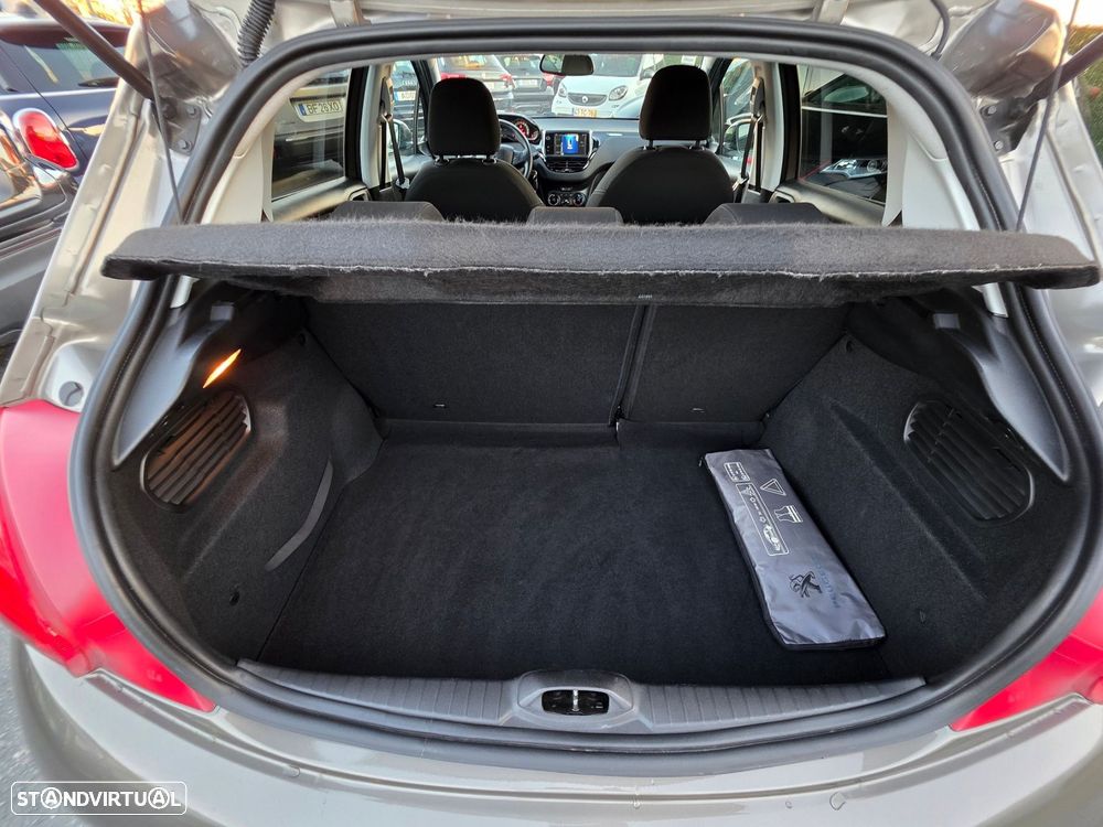 Peugeot 208 1.2 VTi Active - 19