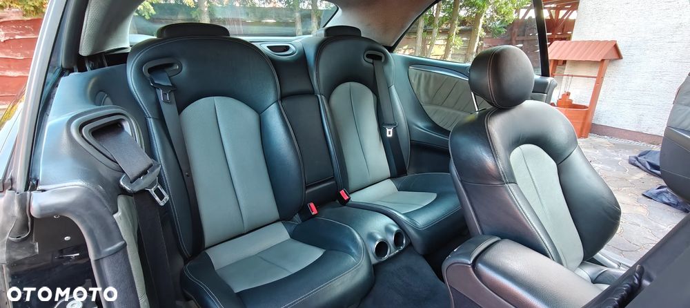 Mercedes-Benz CLK - 22