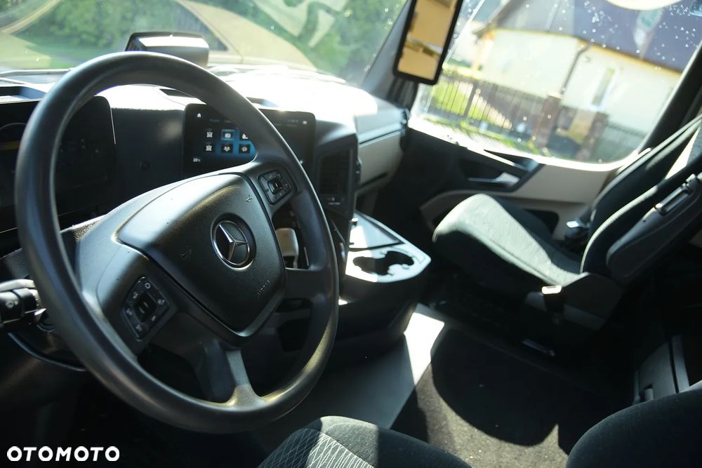 Mercedes-Benz Actros 1845 Stream Space - 27