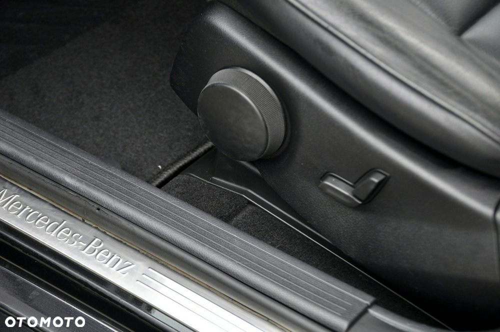 Mercedes-Benz GLK - 25