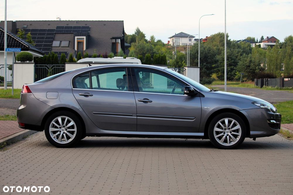 Renault Laguna dCi 110 FAP Bose Edition - 5