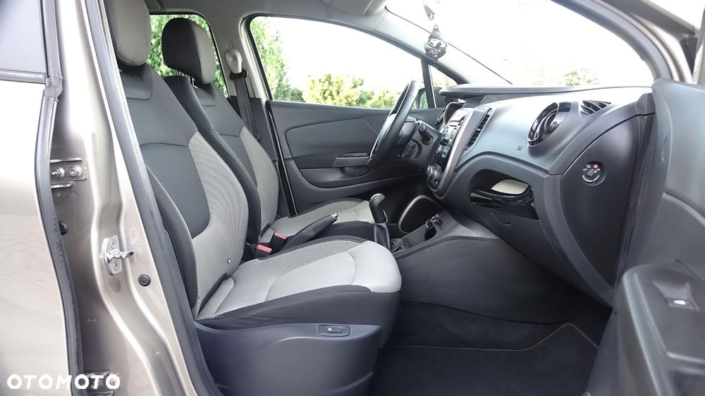 Renault Captur - 28
