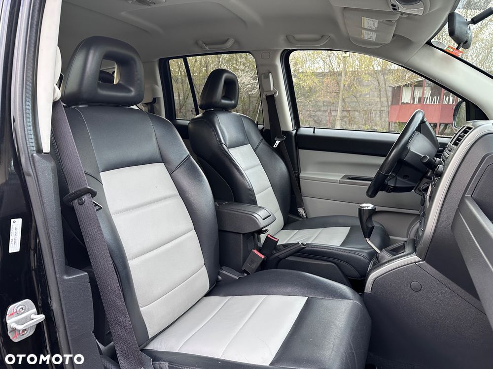 Jeep Compass 2.4 Limited - 26