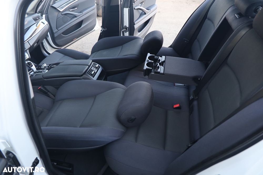 BMW Seria 5 520d Aut. - 10