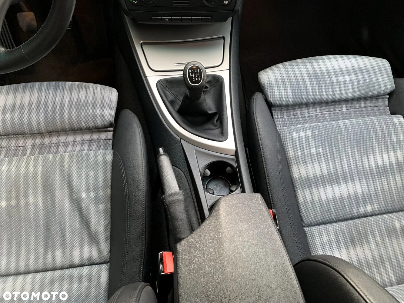 BMW Seria 1 116i - 29