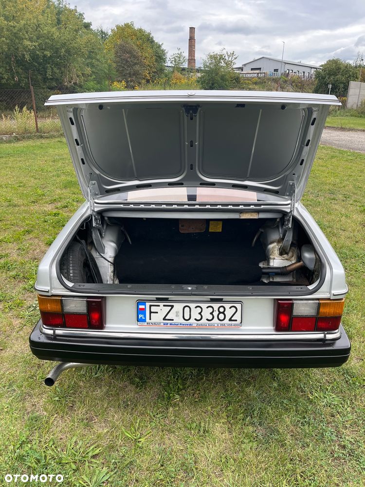 Volvo 262 - 10