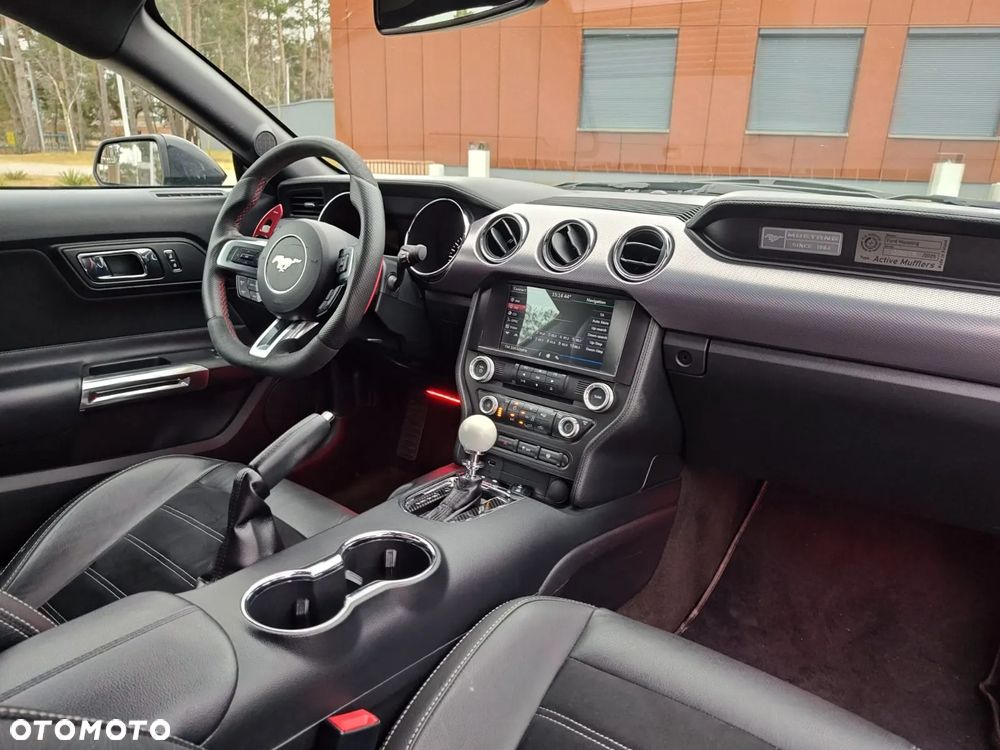 Ford Mustang 5.0 V8 GT - 6