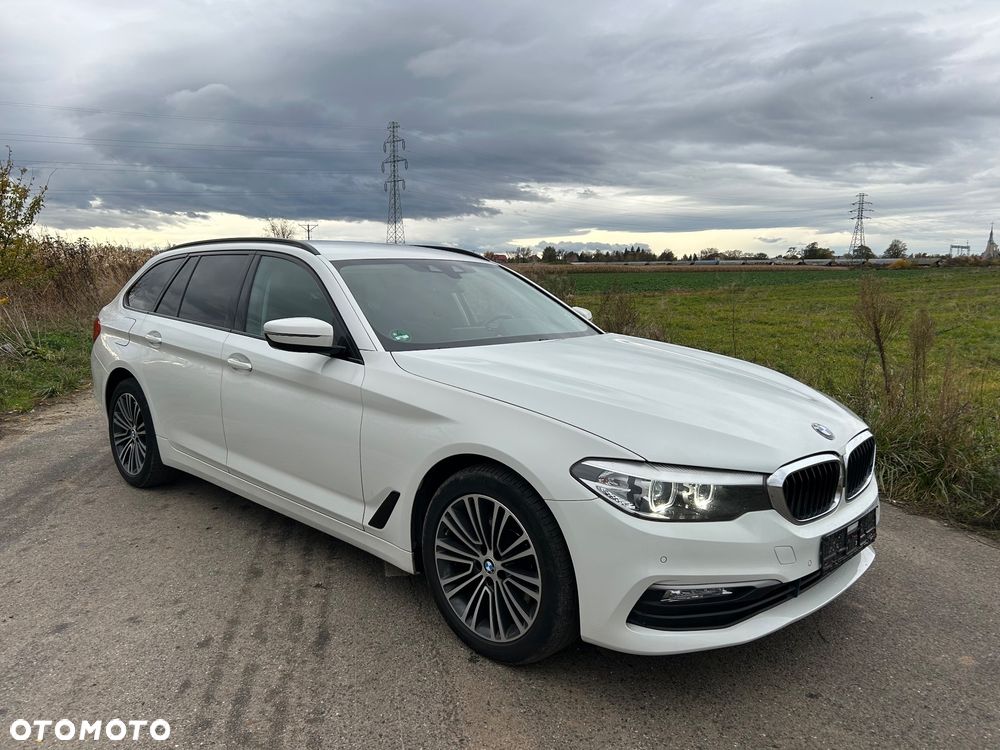 BMW Seria 5 520d Sport Line - 1