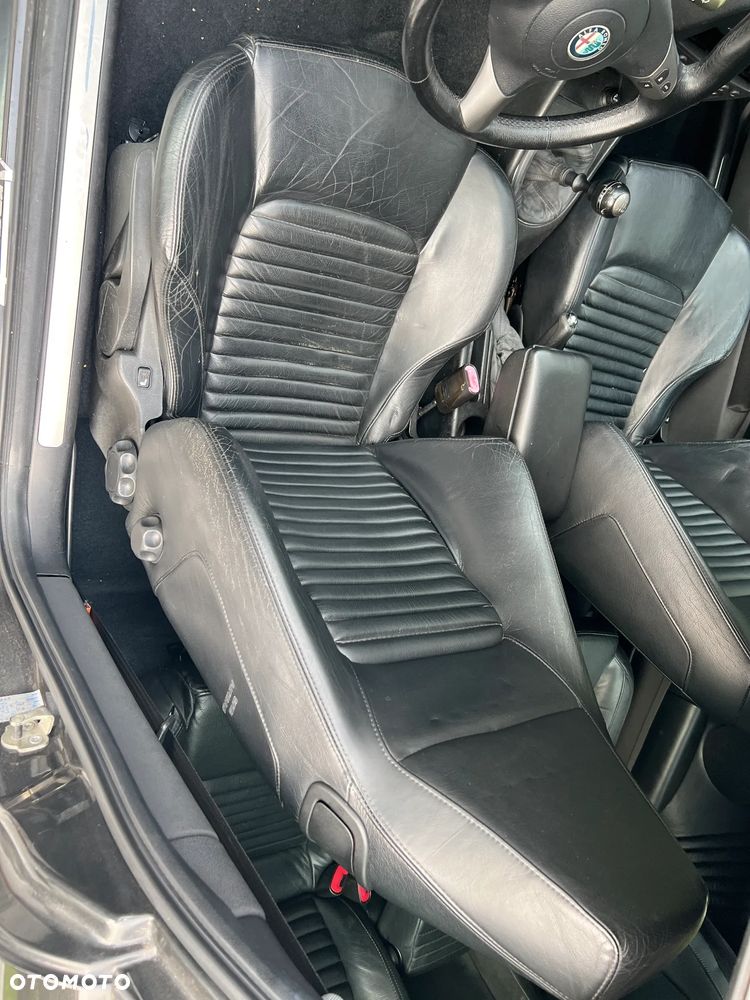 Alfa Romeo 147 3.2 24v GTA - 14