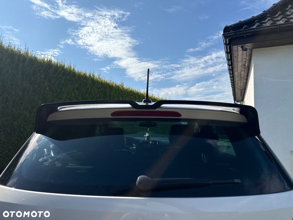 Volkswagen Polo - 8
