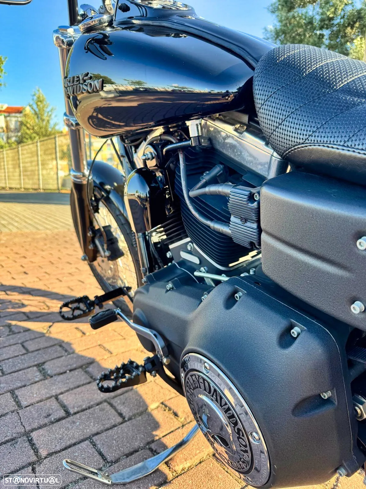 Harley-Davidson Dyna Street Bob - 12