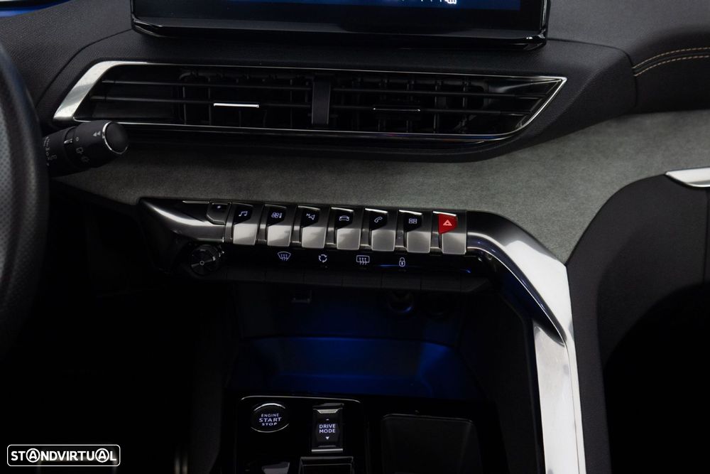 Peugeot 3008 1.6 Hybrid4 GT e-EAT8 - 17