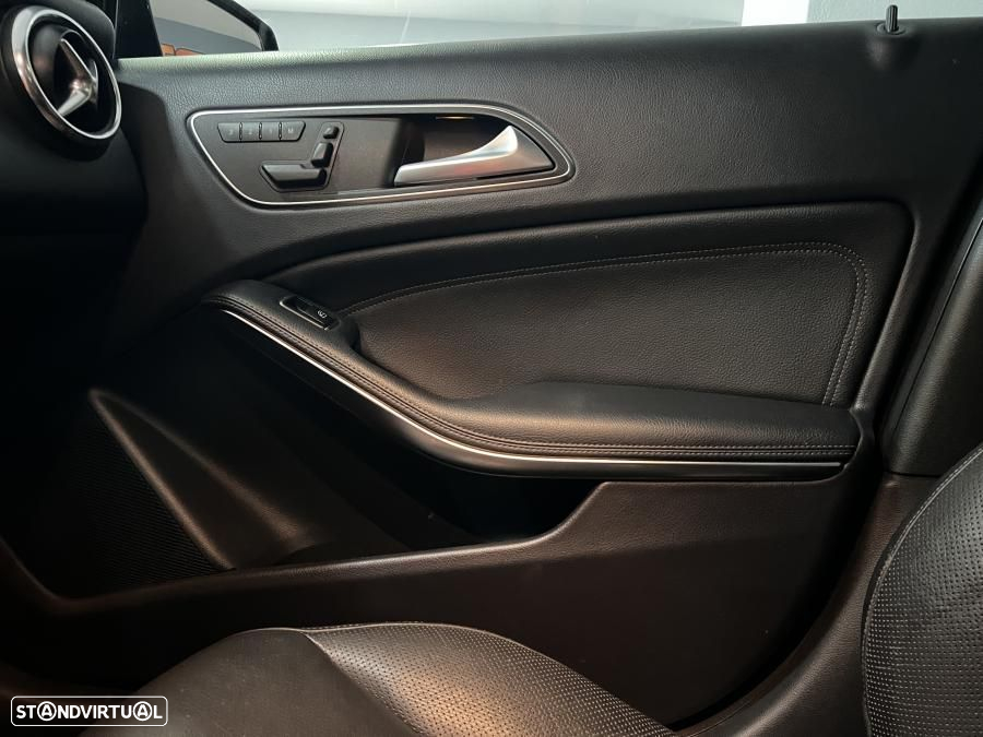 Mercedes-Benz A 180 d AMG Line Aut. - 25