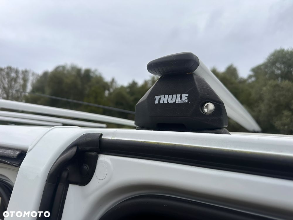 Renault Trafic L1H1 1.6 diesel 145kM, manual, 2016 rok WEBASTO, BAGAŻNIK DACHOWY THULE, KAMERA COFANIA, HAK, CZUJNIKI PARKOWANIA, DRZWI PRZESUWNE Z OBU STRON! - 27
