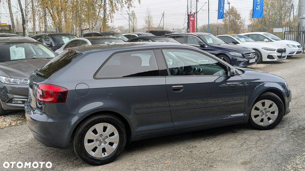 Audi A3 3-drzwiowe 1.6 TDI Ambiente - 13