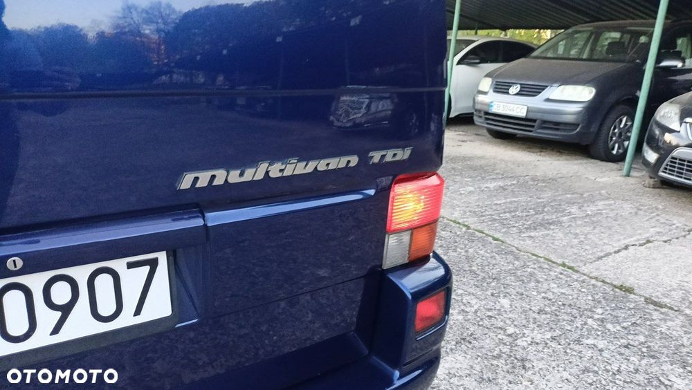 Volkswagen Multivan - 20