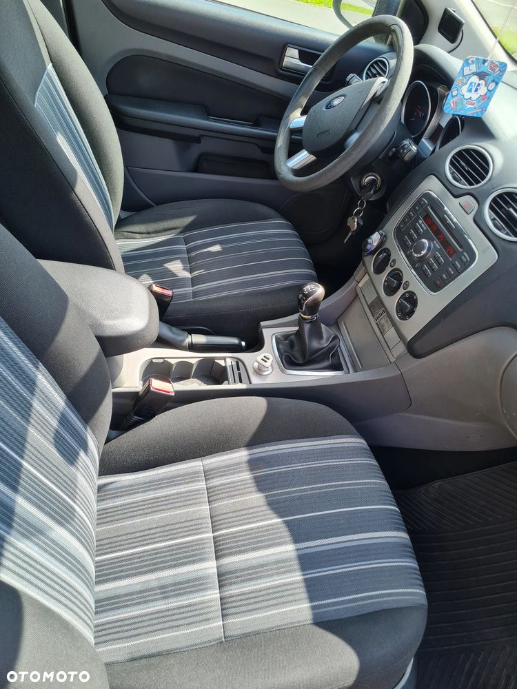 Ford Focus 1.6 TDCi cDPF Trend - 12