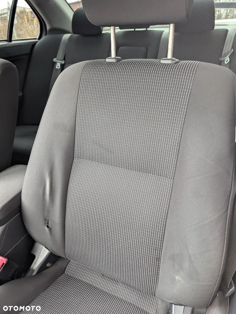 Mitsubishi Lancer 1.8 Inform LPG - 10