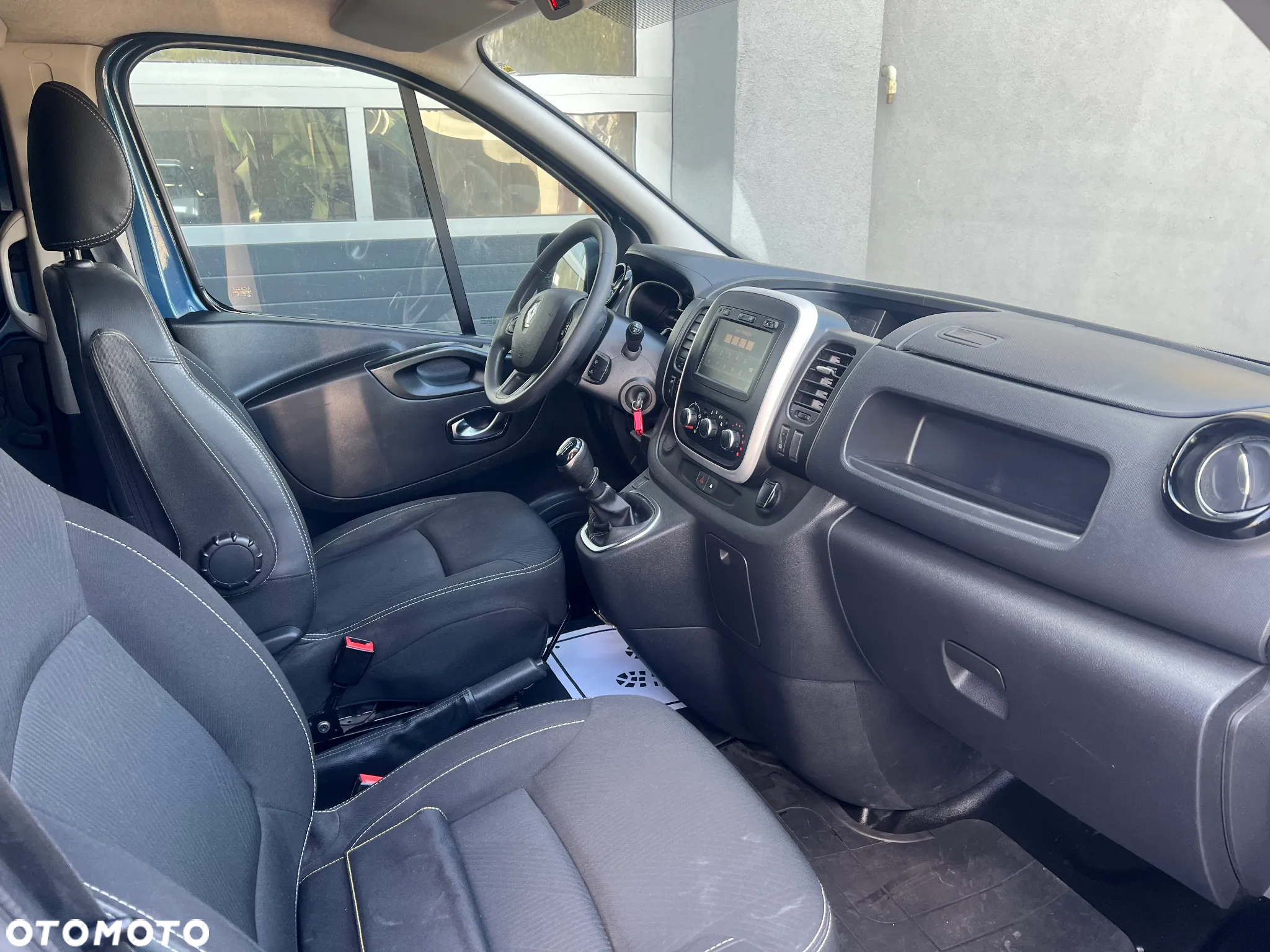 Renault TRAFIC - 13
