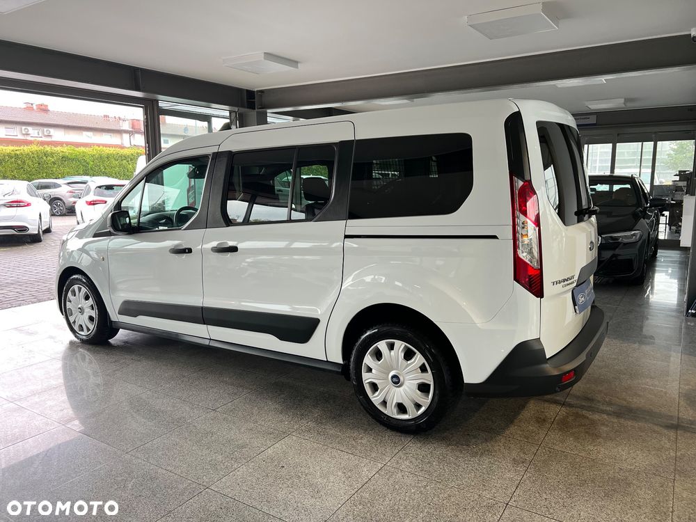 Ford Transit Connect - 11
