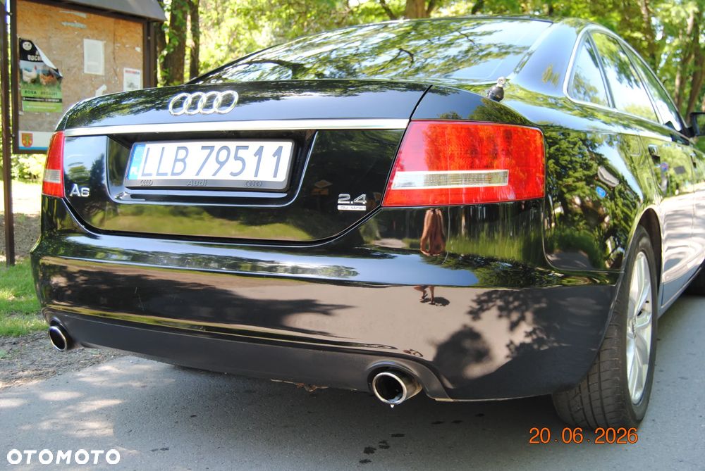 Audi A6 Limousine 2.4 - 6