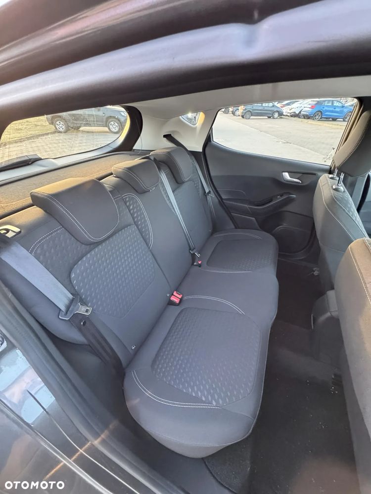 Ford Fiesta - 16