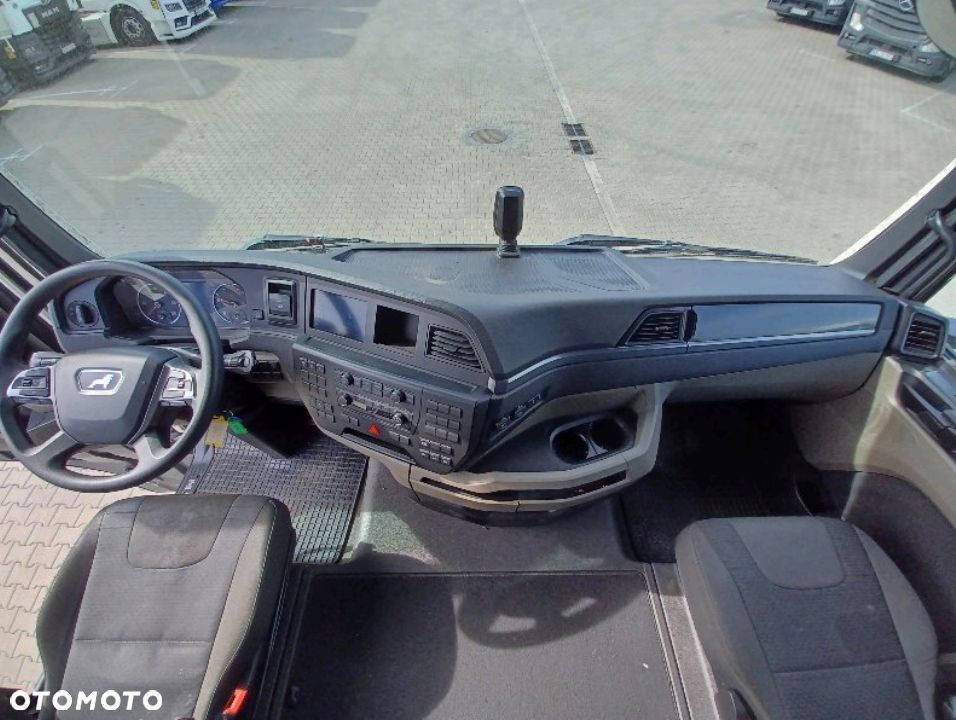MAN TGX 26.470 6x2-2 LL CH GM - 5