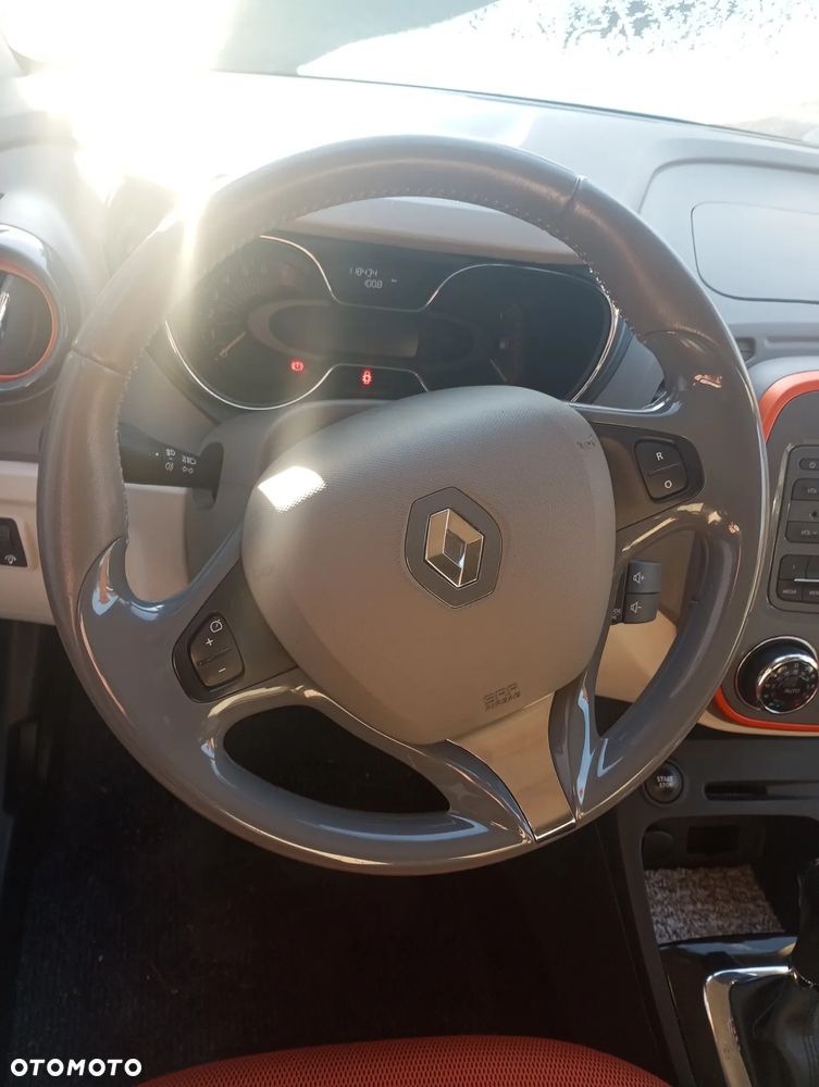 Renault Captur - 24