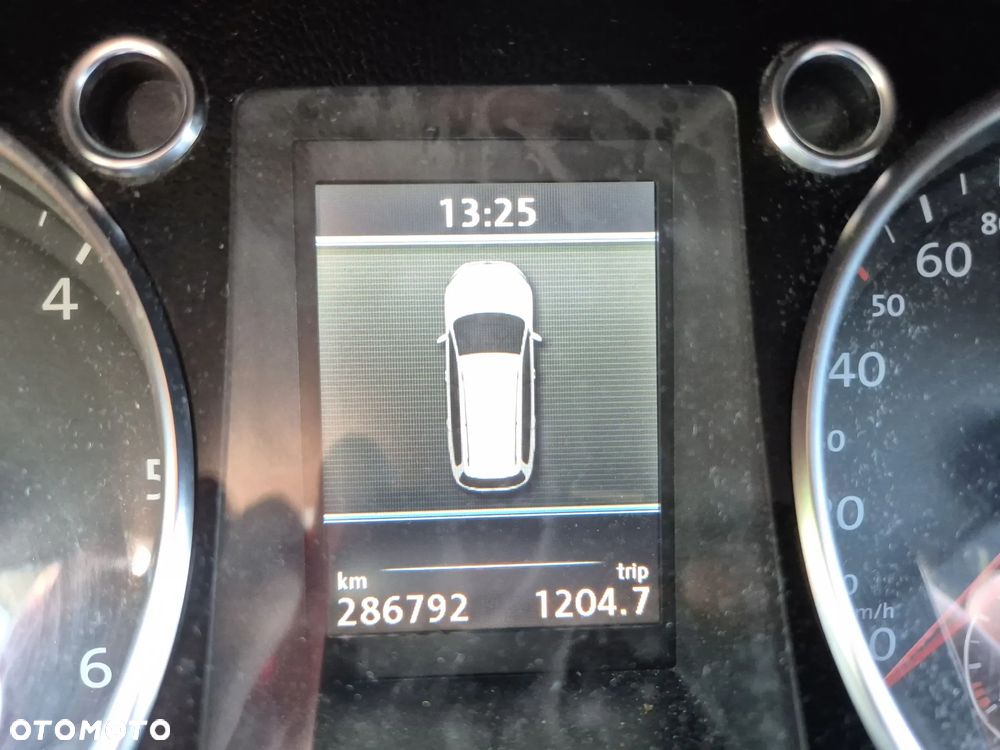 Volkswagen Passat Variant 2.0 TDI Highline R-Style DSG - 16