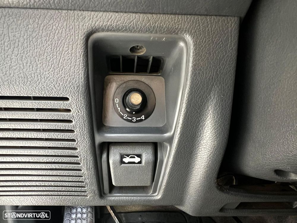 Mitsubishi Pajero 2.8 TD GLS - 28