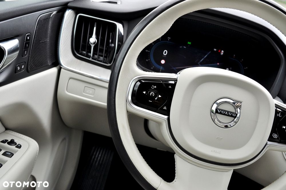 Volvo XC 60 B4 D Geartronic RDesign - 35