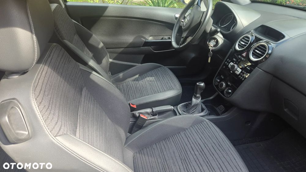 Opel Corsa - 6