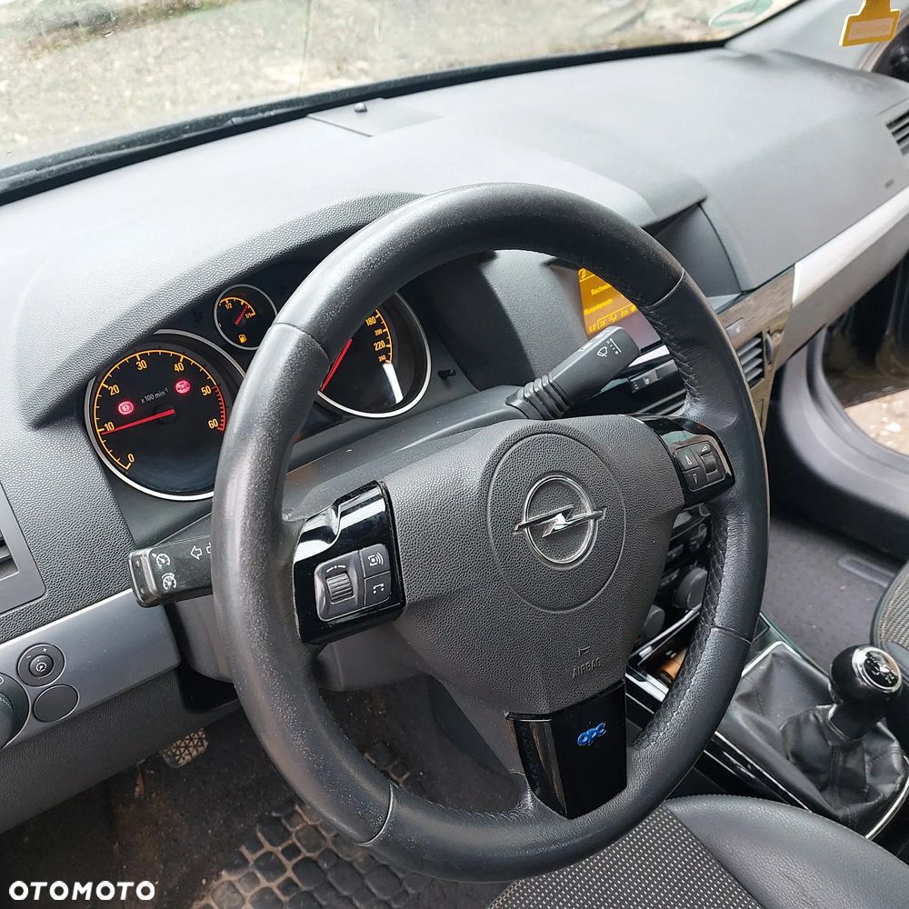 Opel Astra - 10