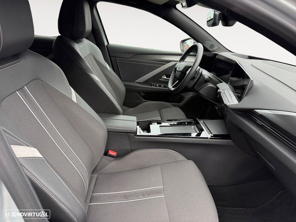 Opel Astra 1.2 T GS Aut. - 15