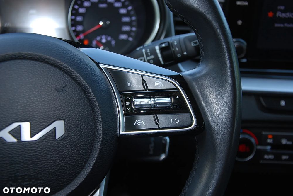 Kia Ceed - 26